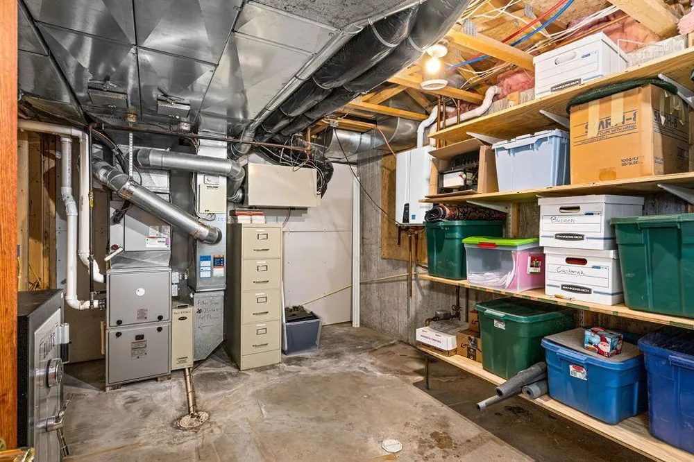 2827 Parkwood Lane Duluth, MN 55811