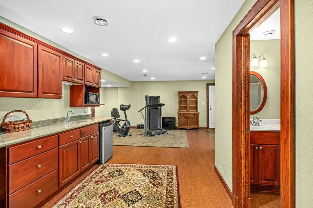2827 Parkwood Lane Duluth, MN 55811