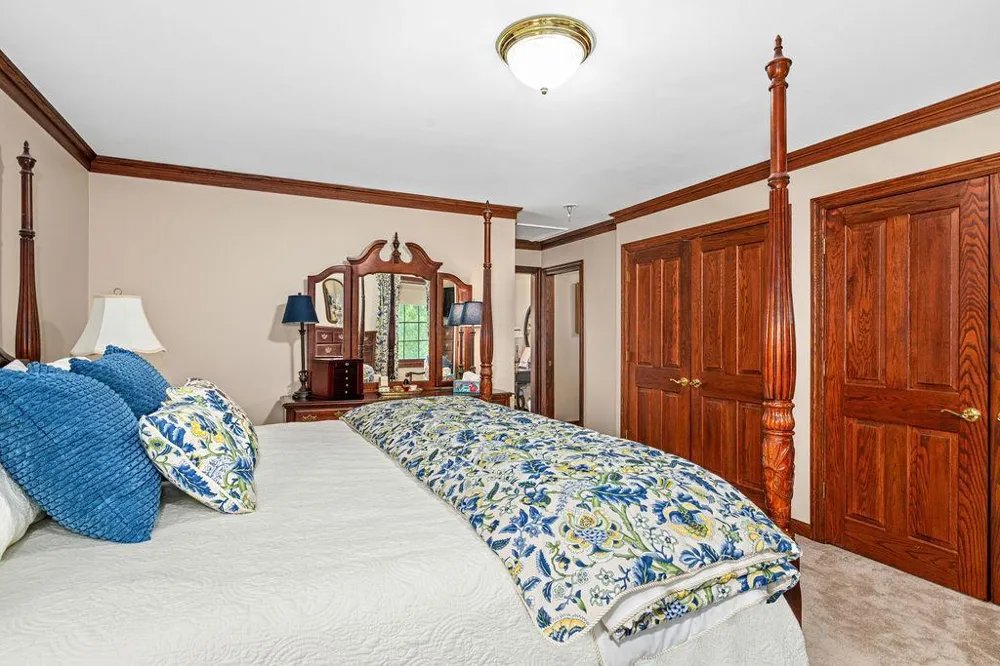 2827 Parkwood Lane Duluth, MN 55811