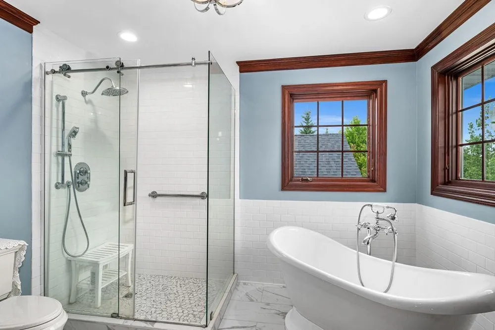 2827 Parkwood Lane Duluth, MN 55811