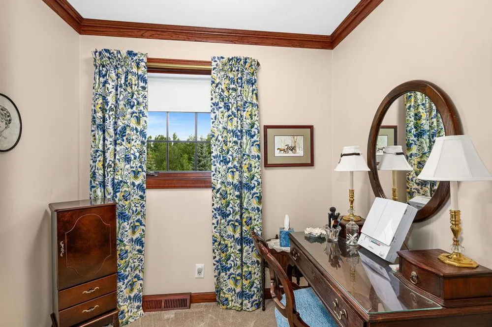 2827 Parkwood Lane Duluth, MN 55811