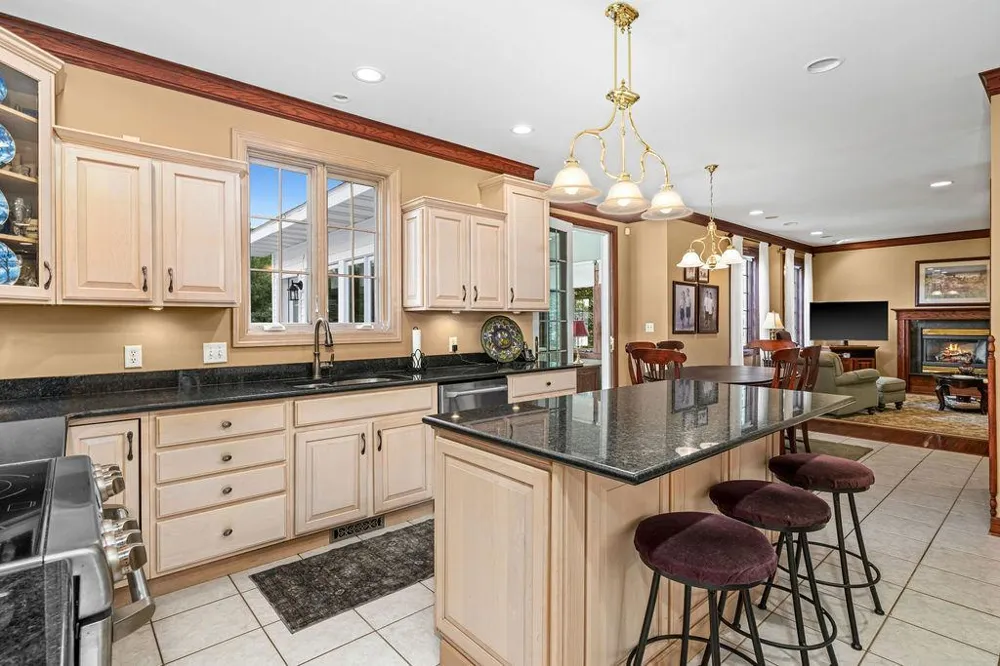 2827 Parkwood Lane Duluth, MN 55811