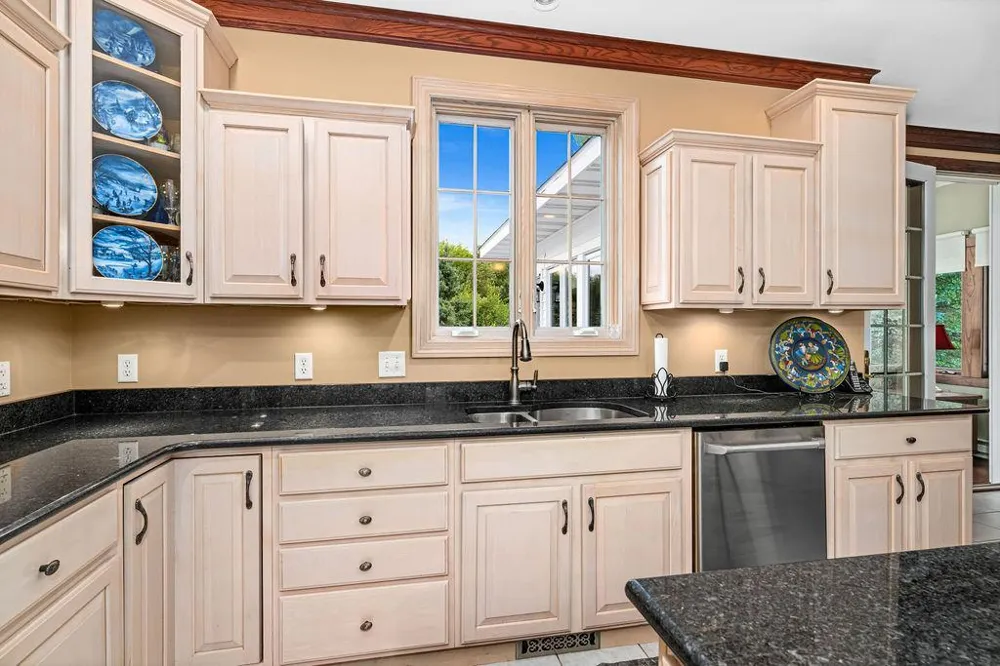 2827 Parkwood Lane Duluth, MN 55811