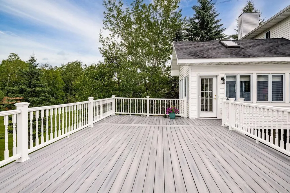 2827 Parkwood Lane Duluth, MN 55811