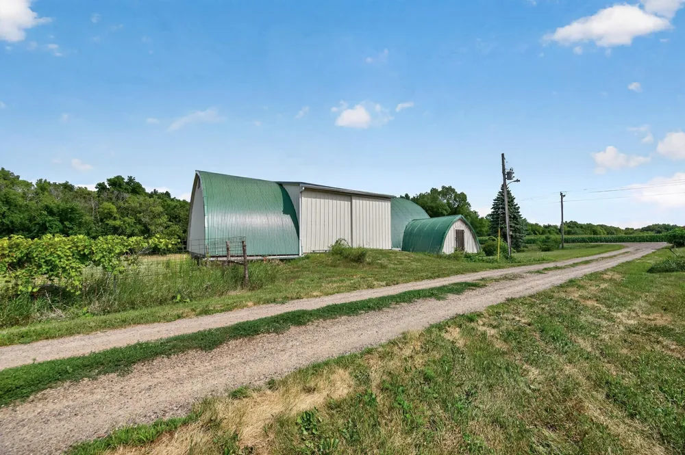 6040 Woodland Trail Greenfield, MN 55357