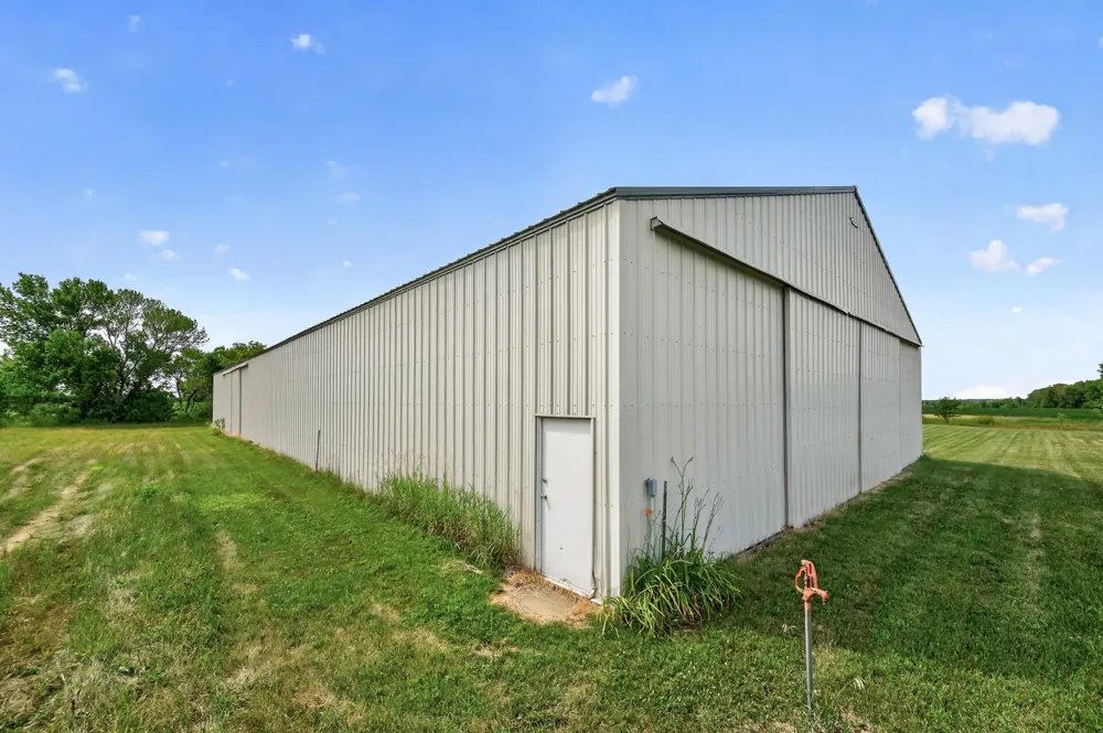6040 Woodland Trail Greenfield, MN 55357