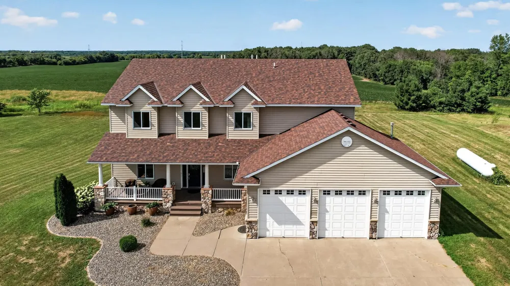 6040 Woodland Trail Greenfield, MN 55357