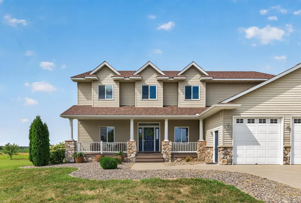 6040 Woodland Trail Greenfield, MN 55357