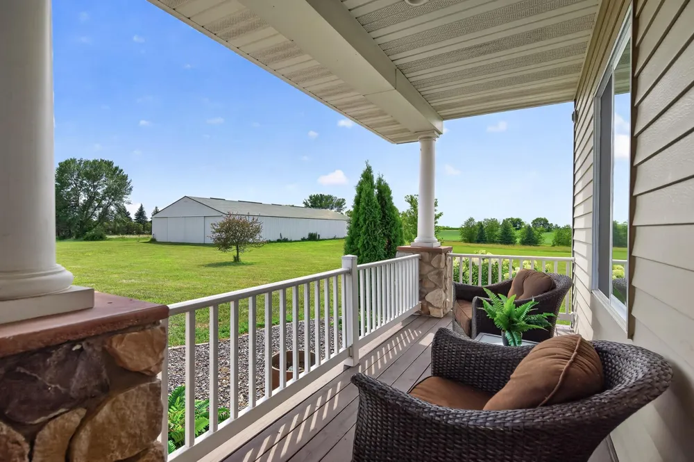 6040 Woodland Trail Greenfield, MN 55357