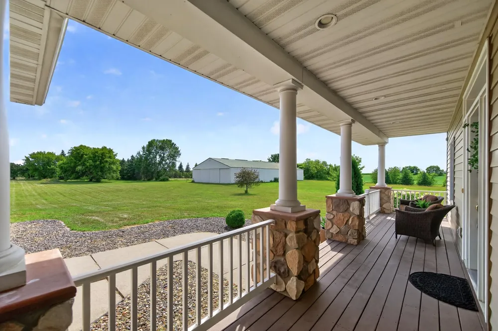 6040 Woodland Trail Greenfield, MN 55357