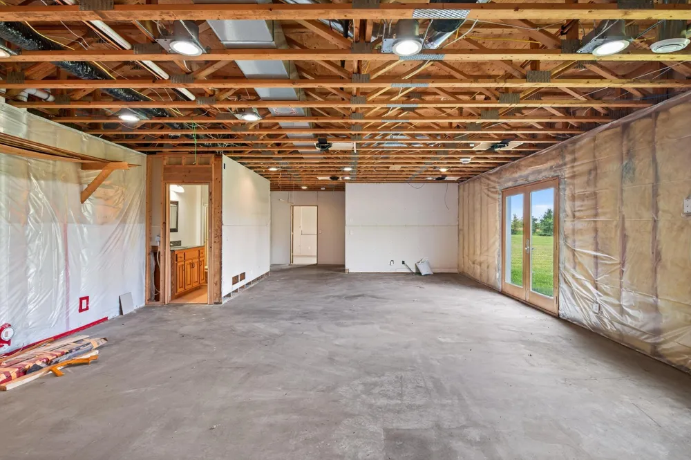 6040 Woodland Trail Greenfield, MN 55357