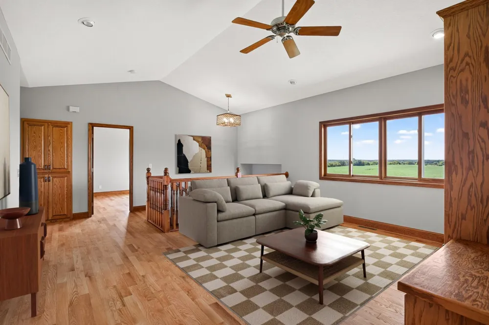 6040 Woodland Trail Greenfield, MN 55357
