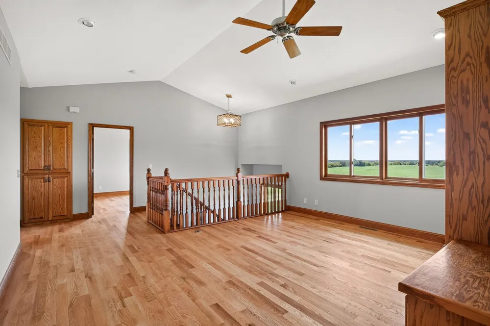 6040 Woodland Trail Greenfield, MN 55357