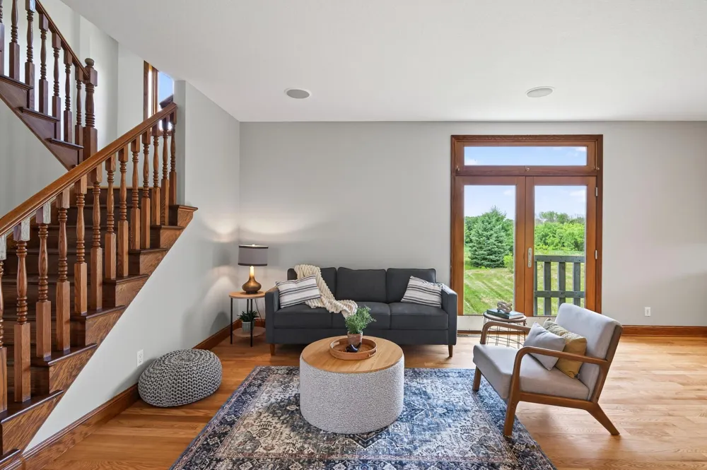 6040 Woodland Trail Greenfield, MN 55357