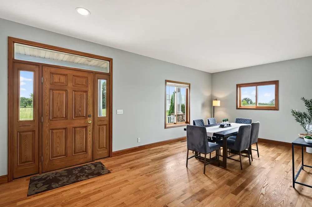 6040 Woodland Trail Greenfield, MN 55357