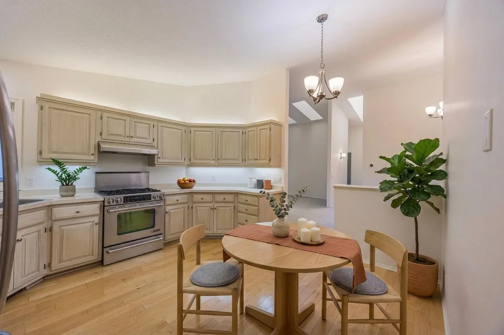 1106 Hollybrook Drive Wayzata, MN 55391