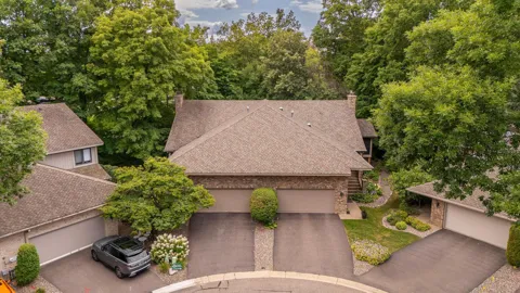 1106 Hollybrook Road