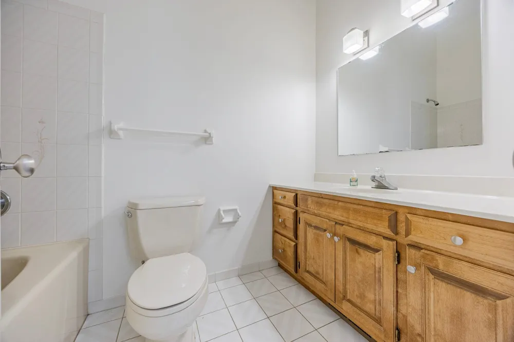 1106 Hollybrook Drive Wayzata, MN 55391