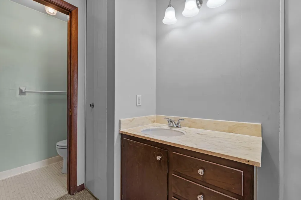 2200 Nevada Avenue S #216 Saint Louis Park, MN 55426