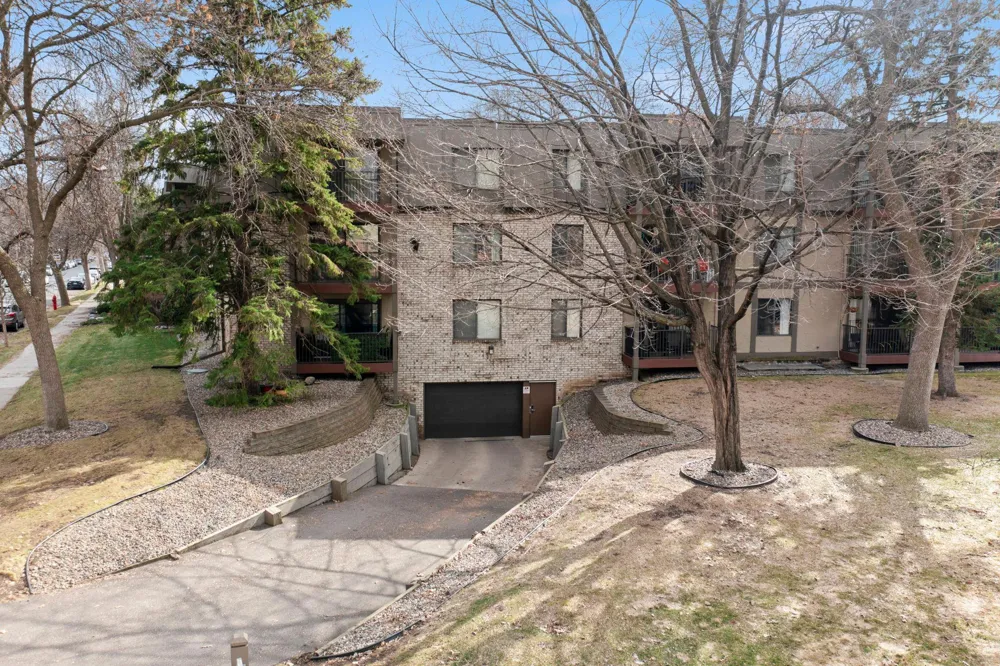 2200 Nevada Avenue S #216 Saint Louis Park, MN 55426
