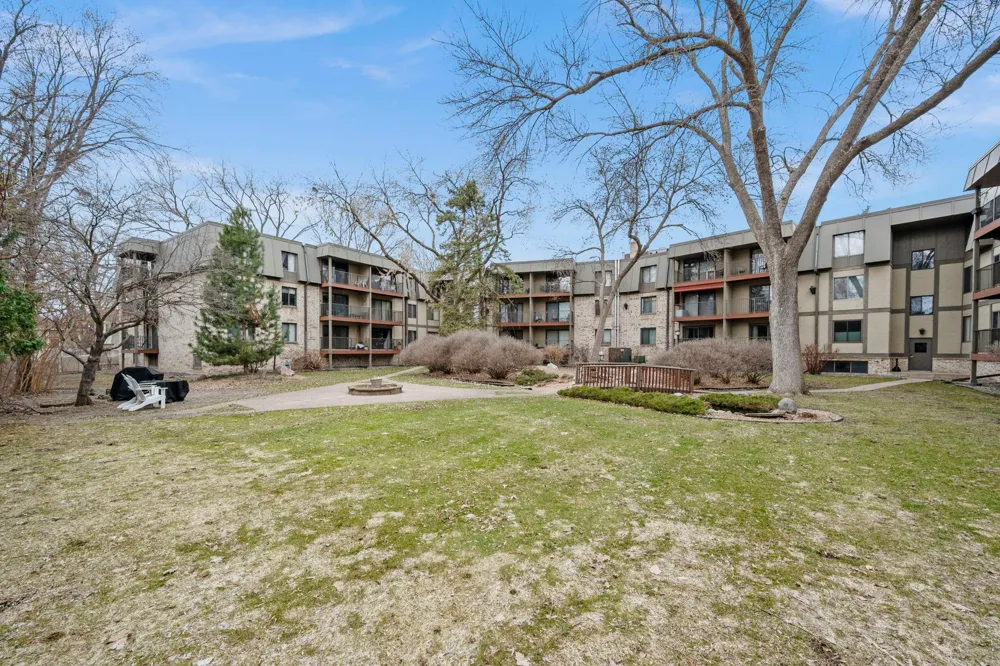 2200 Nevada Avenue S #216 Saint Louis Park, MN 55426