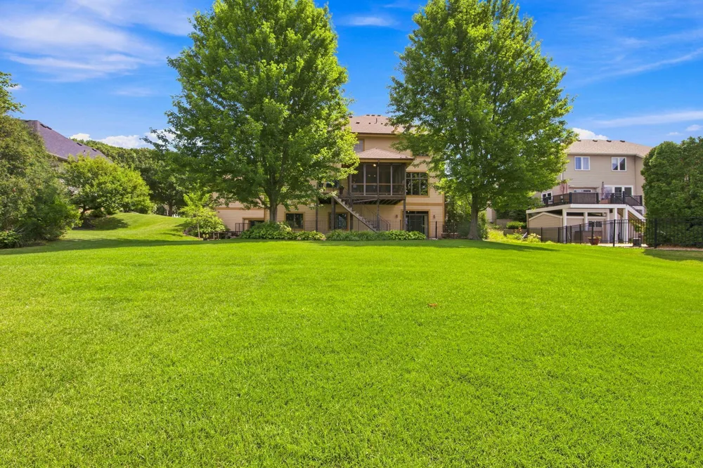 1008 Newhall Drive Faribault, MN 55021