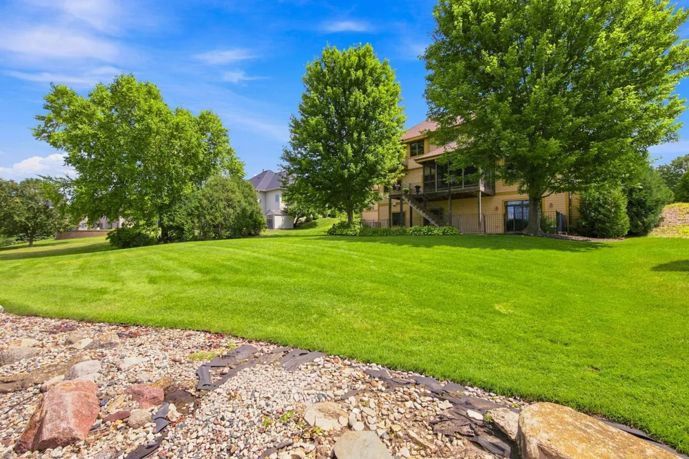 1008 Newhall Drive Faribault, MN 55021