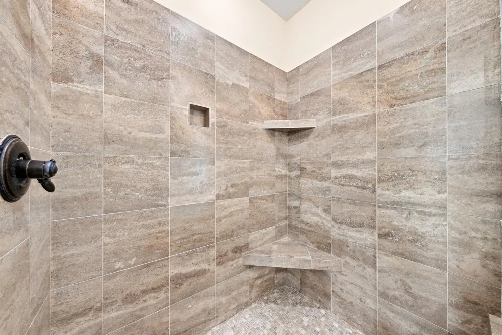 1008 Newhall Drive Faribault, MN 55021