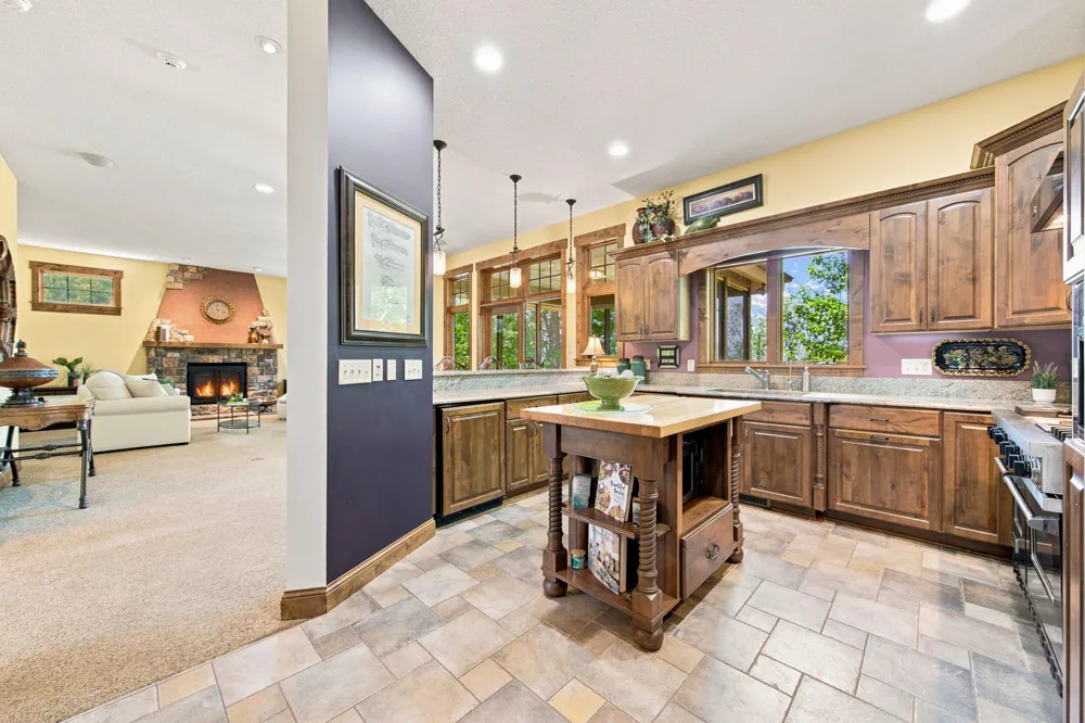 1008 Newhall Drive Faribault, MN 55021