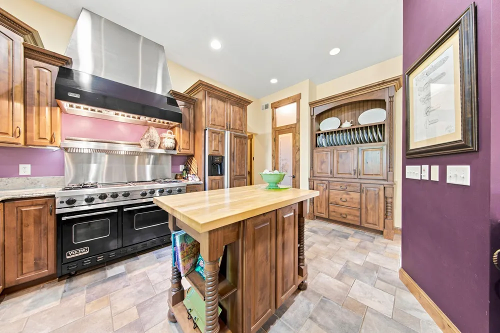 1008 Newhall Drive Faribault, MN 55021