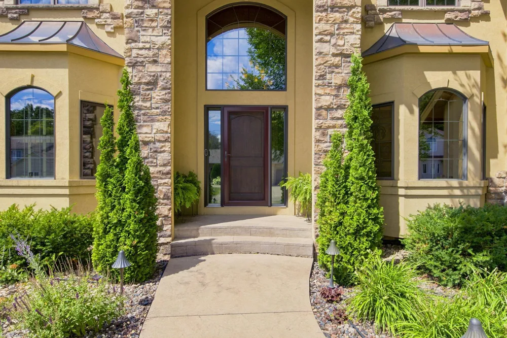 1008 Newhall Drive Faribault, MN 55021