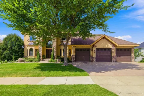 1008 Newhall Drive