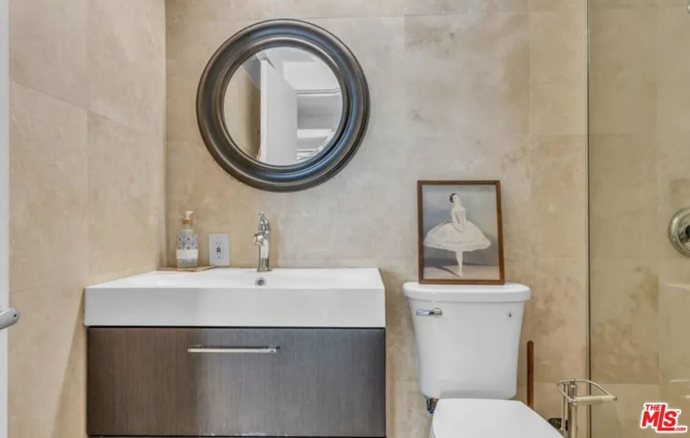 817 Via Monte Vista Palm Springs, CA 92262