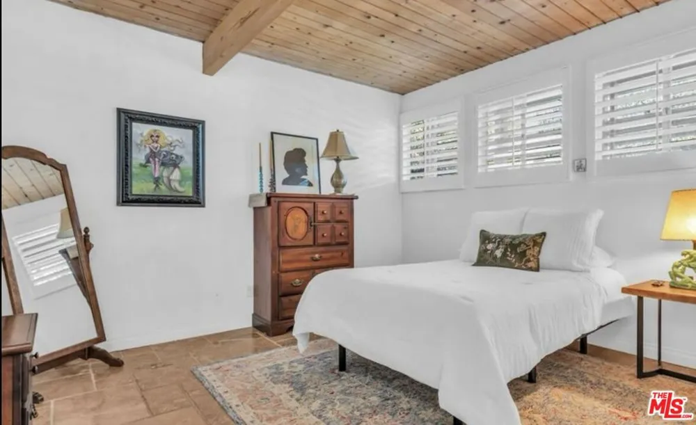 817 Via Monte Vista Palm Springs, CA 92262