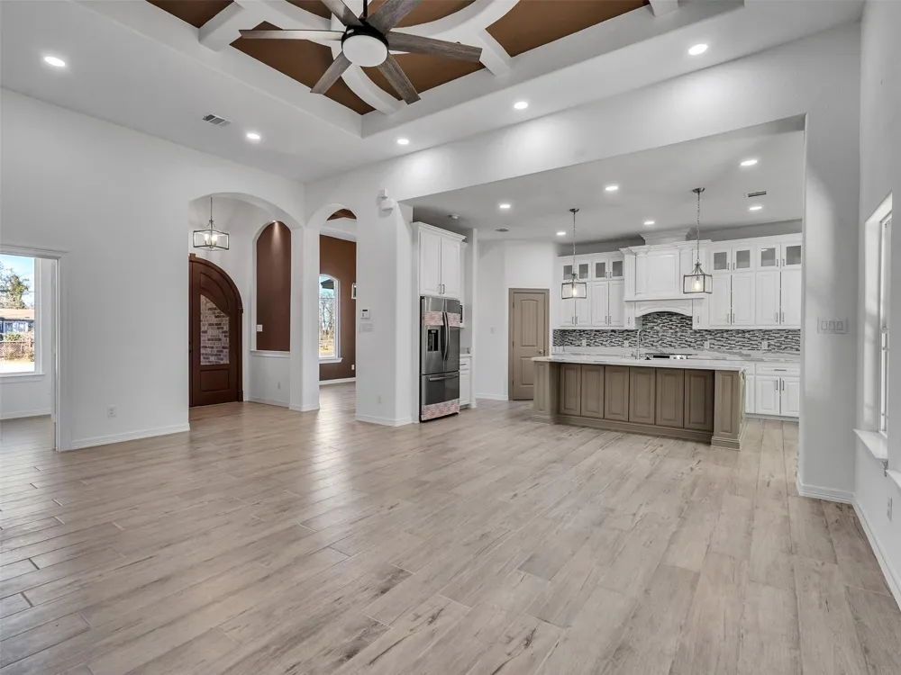 2832 Golden Avenue Avenue Bay City, TX 77414