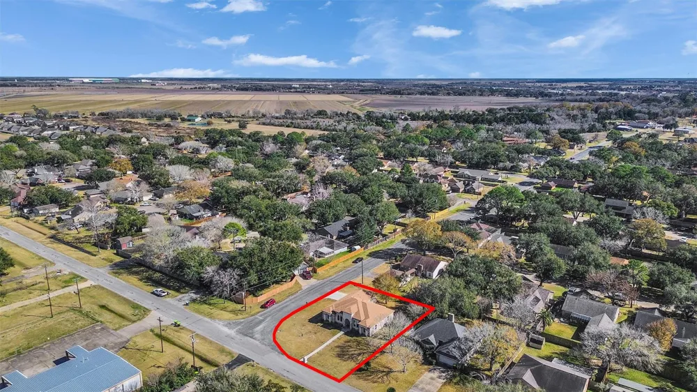 2832 Golden Avenue Avenue Bay City, TX 77414