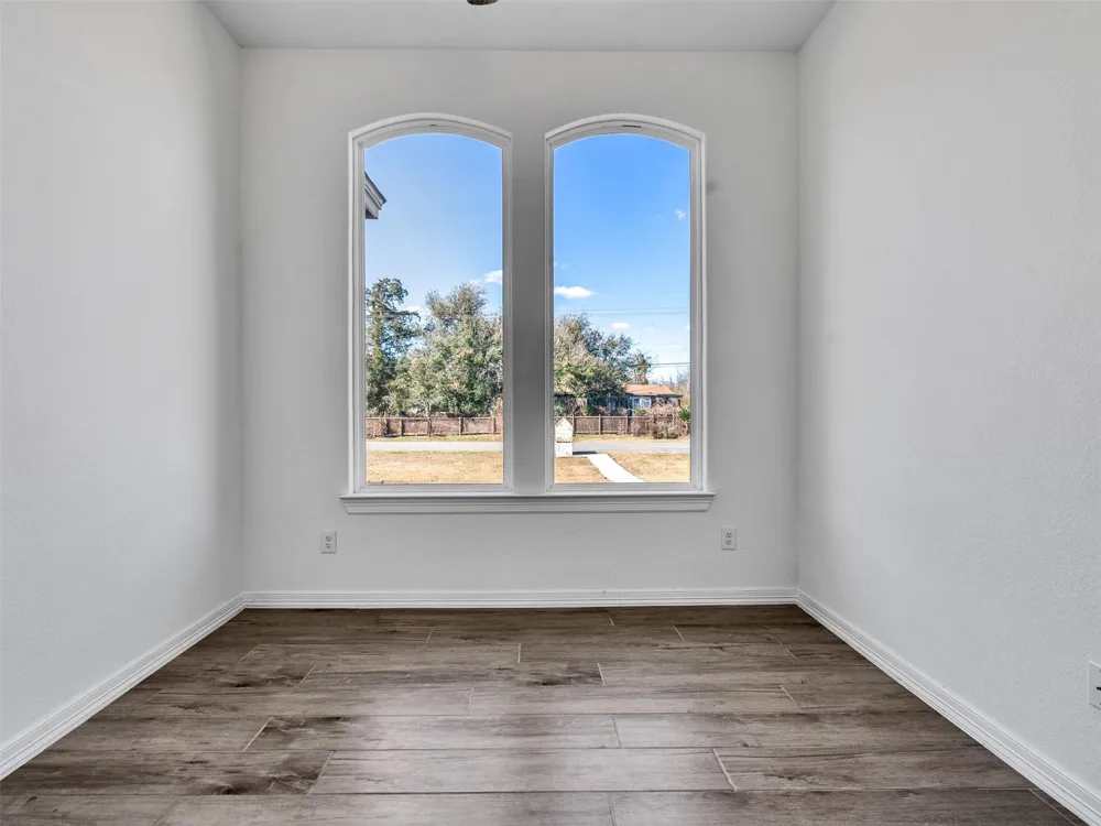 2832 Golden Avenue Avenue Bay City, TX 77414