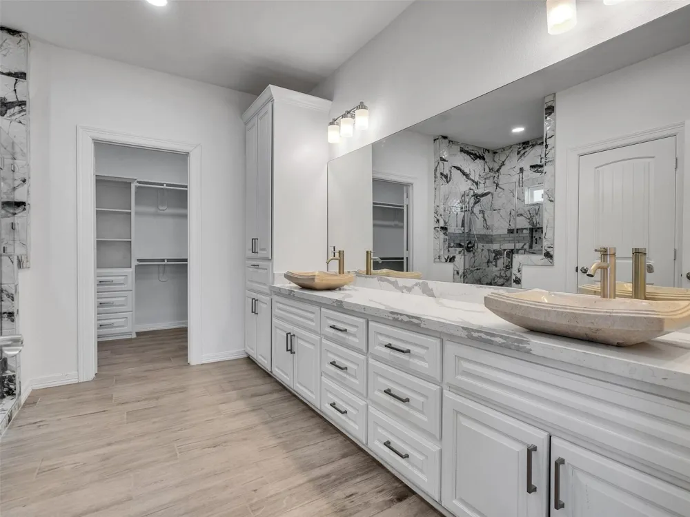 2832 Golden Avenue Avenue Bay City, TX 77414