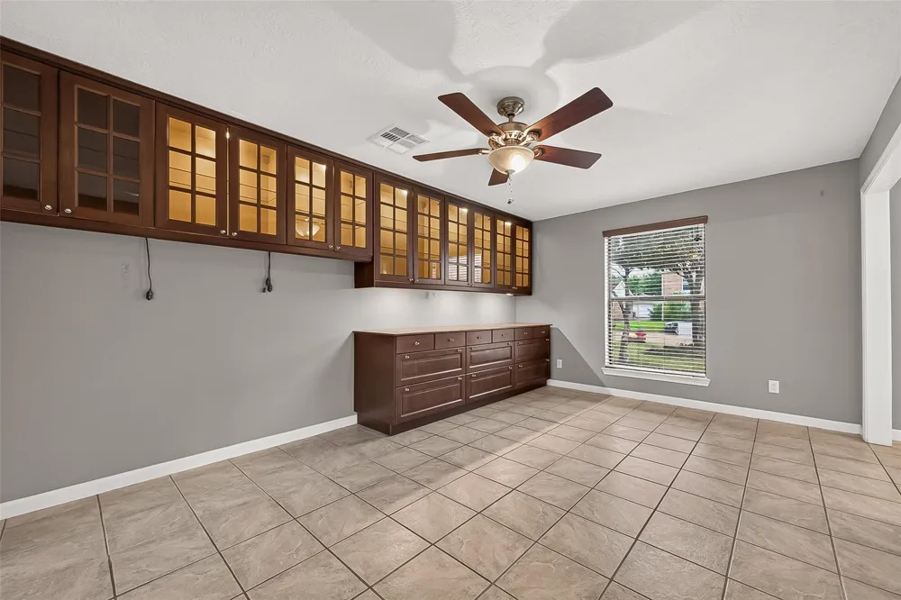 11730 Dorrance Lane Meadows Place, TX 77477