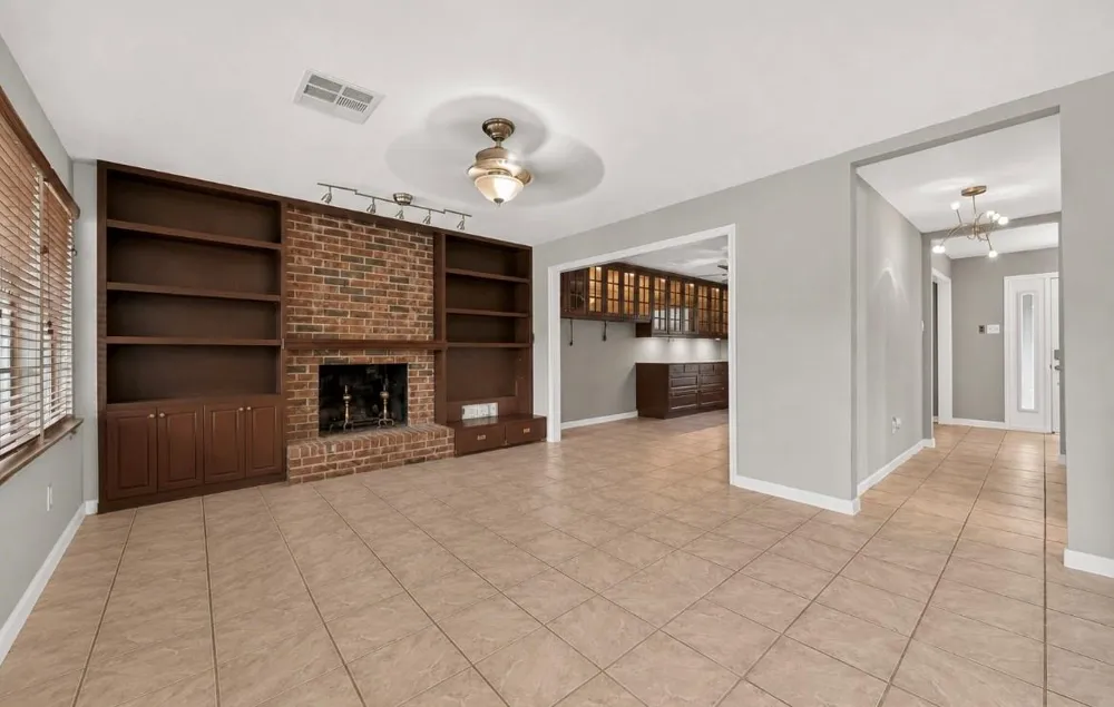 11730 Dorrance Lane Meadows Place, TX 77477