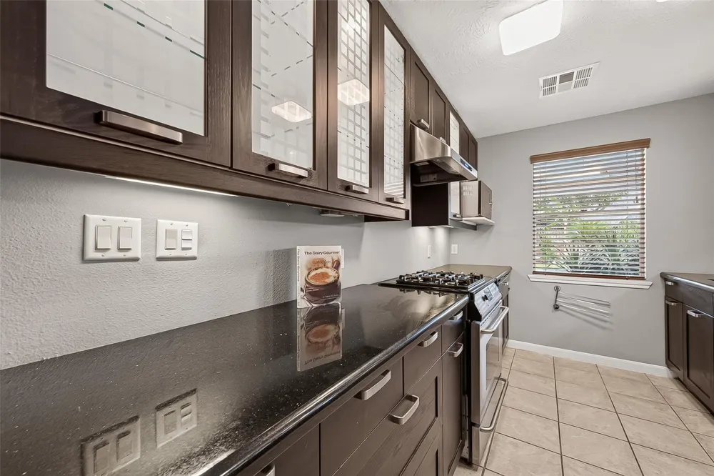 11730 Dorrance Lane Meadows Place, TX 77477
