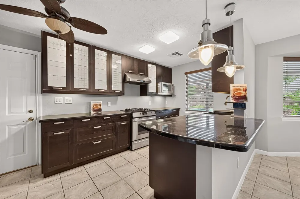 11730 Dorrance Lane Meadows Place, TX 77477
