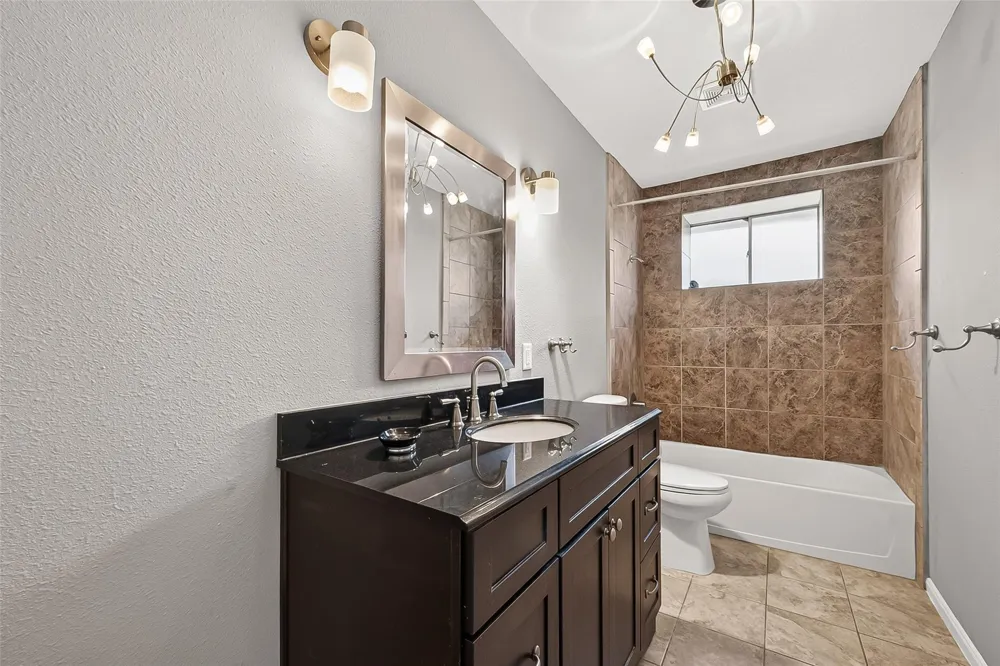 11730 Dorrance Lane Meadows Place, TX 77477