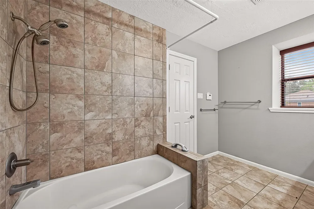 11730 Dorrance Lane Meadows Place, TX 77477