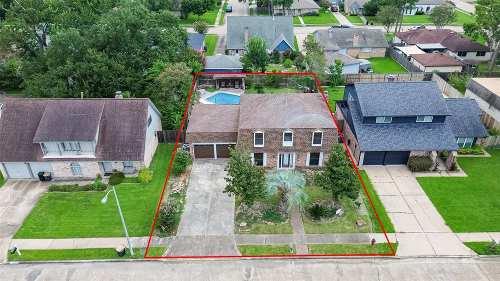11730 Dorrance Lane Meadows Place, TX 77477