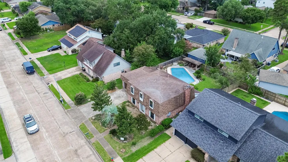 11730 Dorrance Lane Meadows Place, TX 77477