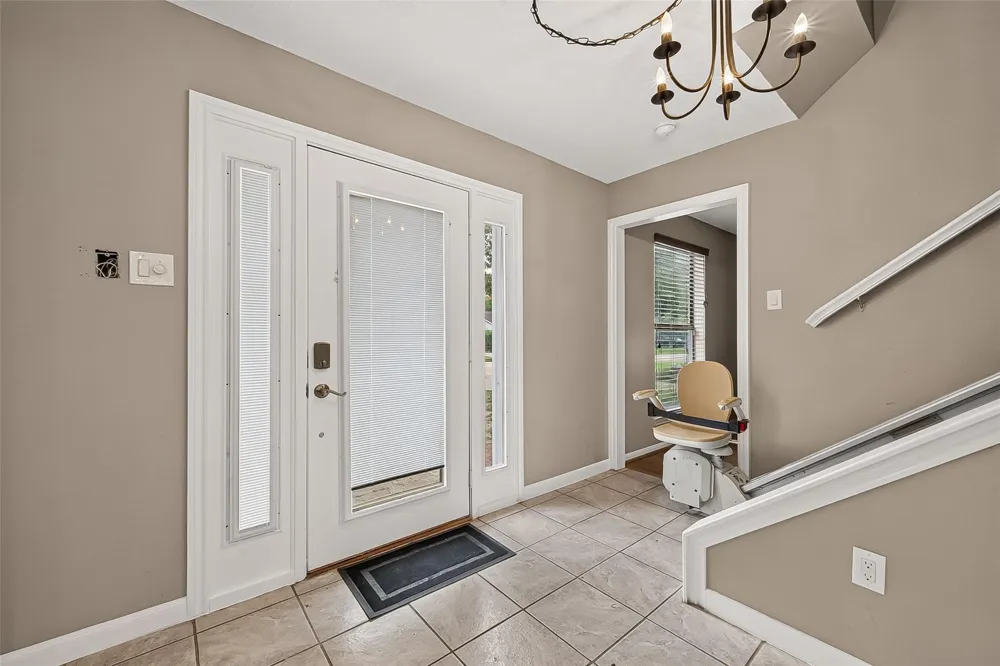 11730 Dorrance Lane Meadows Place, TX 77477