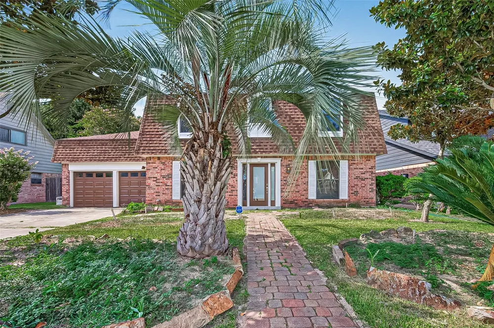 11730 Dorrance Lane Meadows Place, TX 77477