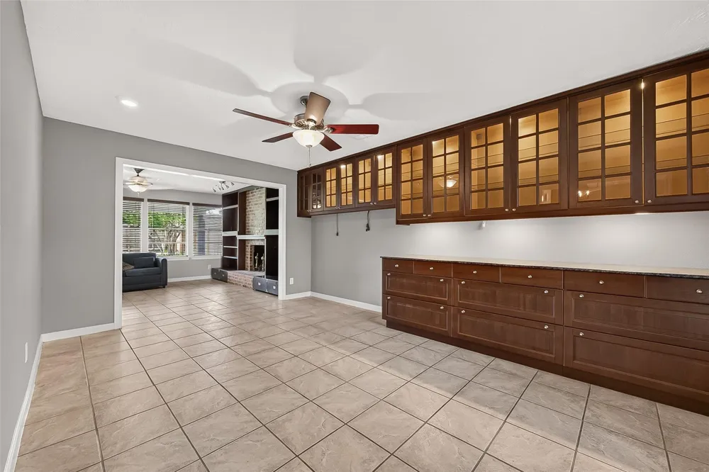 11730 Dorrance Lane Meadows Place, TX 77477