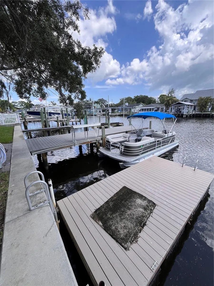 378 WESTWINDS DRIVE Palm Harbor, FL 34683